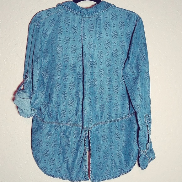 Cloth & Stone Feldspar chambray button down top - Picture 3 of 8